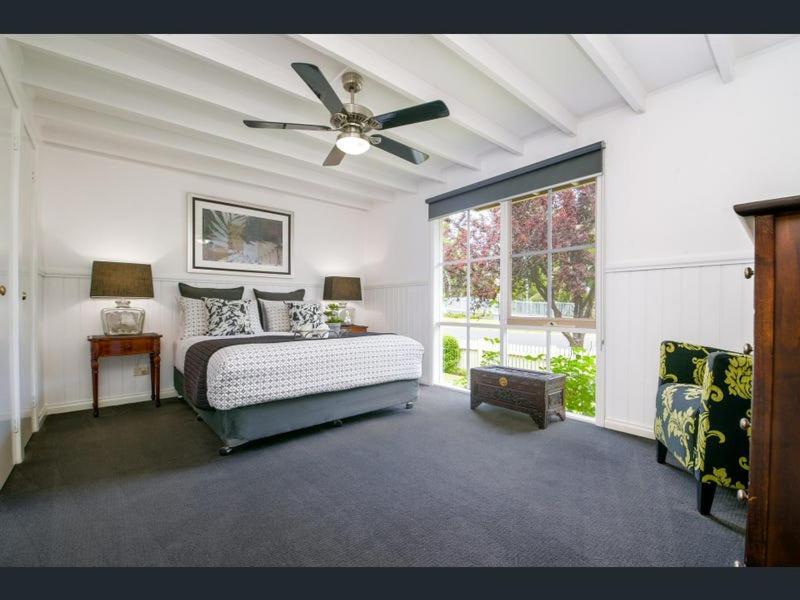 Bed & Breakfast Creek