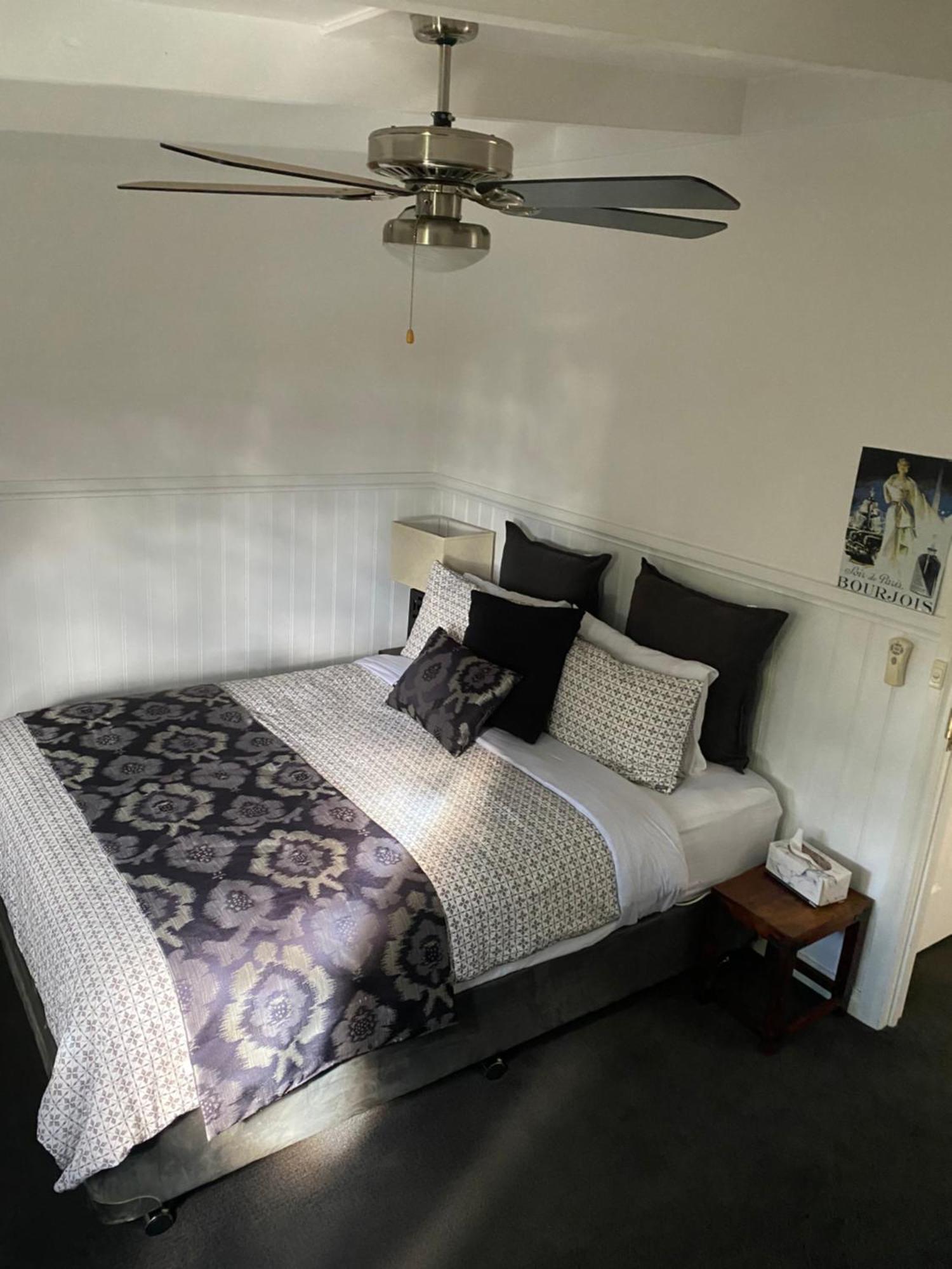 Bed & Breakfast Creek *